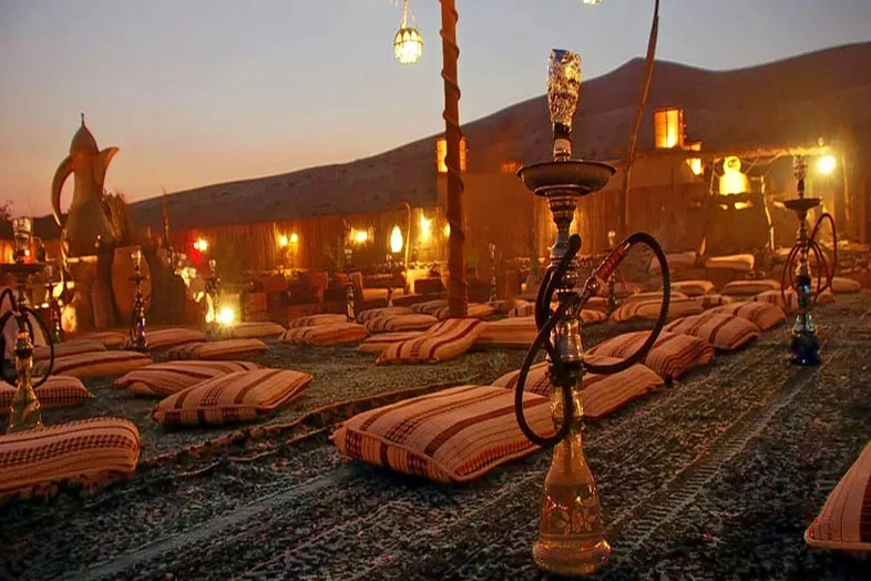 shesha smoking in desert safari dubai